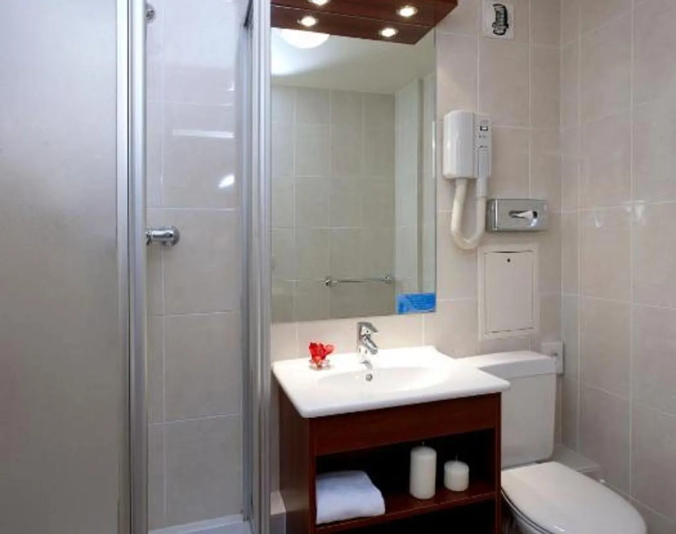 Diese Bastille Hotel