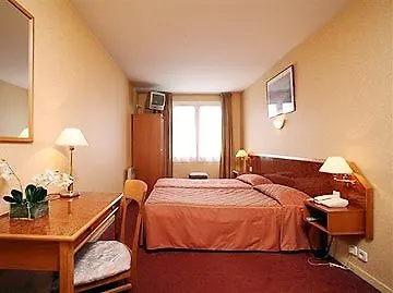 Отель Diese Bastille Париж